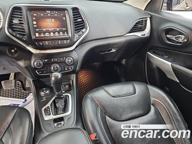 Jeep Cherokee (KL) 2.2 Diesel Limited 4WD 2017 — фото 15