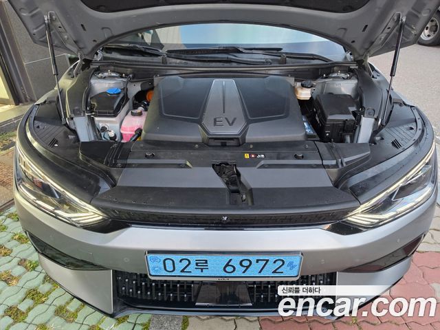 Kia EV6 GT 4WD 2023 — фото 15