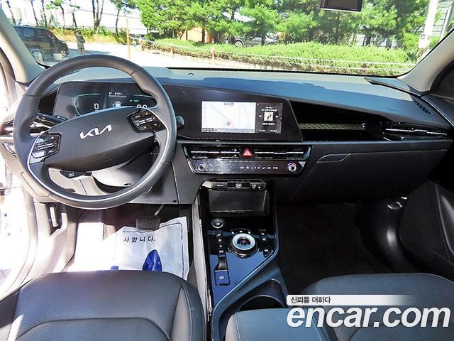 Kia Niro Prestige 2024 — фото 7