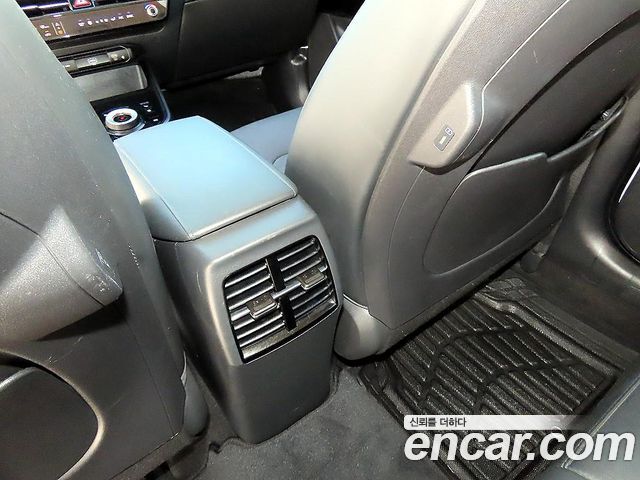 Kia Niro Prestige 2024 — фото 23