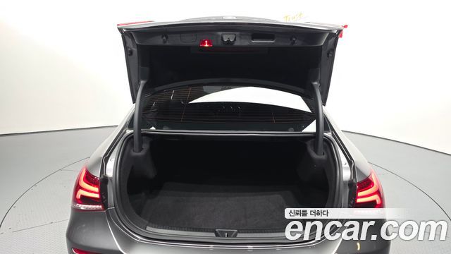 Mercedes-Benz A-Class (W177) A220 Sedan 2020 — фото 20