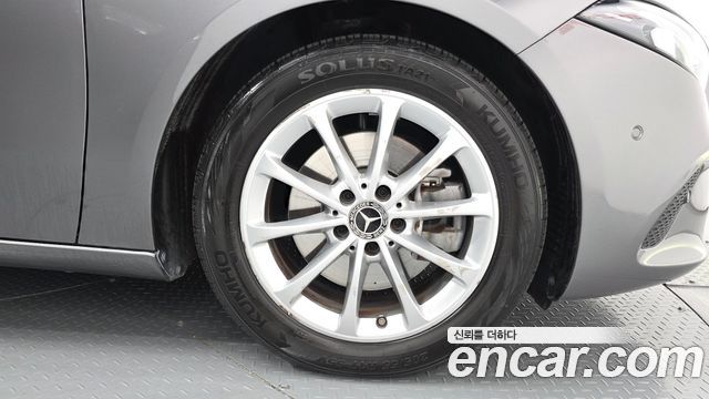 Mercedes-Benz A-Class (W177) A220 Sedan 2020 — фото 21
