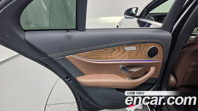 Mercedes-Benz E-Class (W213) E250 Exclusive 2022 — фото 25