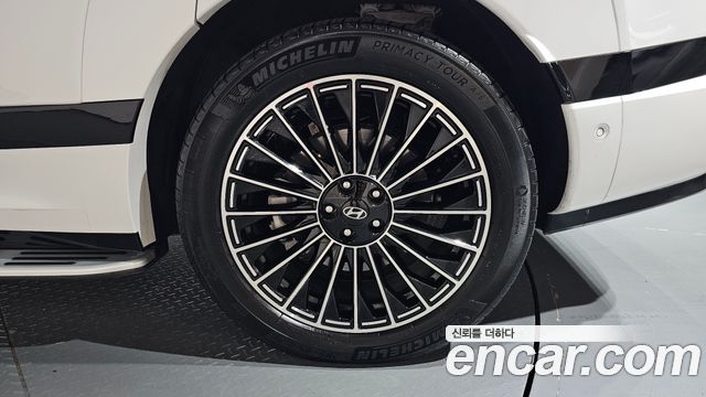 Hyundai Ioniq 9 Performance Type AWD 7-Seater Calligraphy 2025 — фото 21