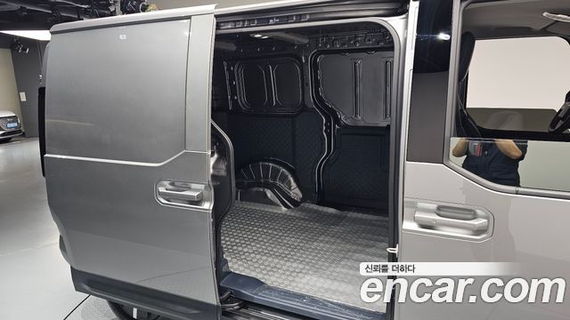 Kia PV5 Cargo Long Long Range Basic 2026 — фото 11