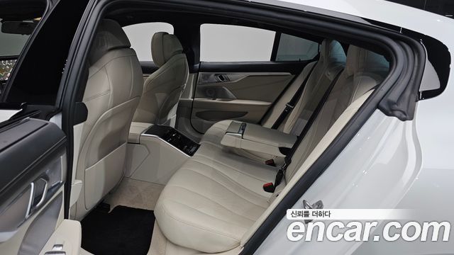 BMW 8 Series (G15) M850i xDrive Gran Coupe 2026 — фото 26