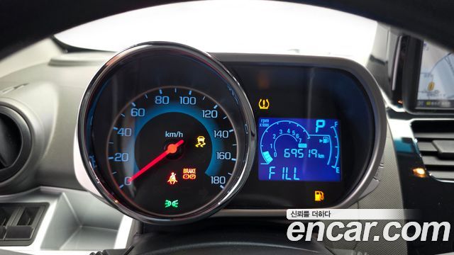 Chevrolet Spark LS Standard 2015 — фото 8