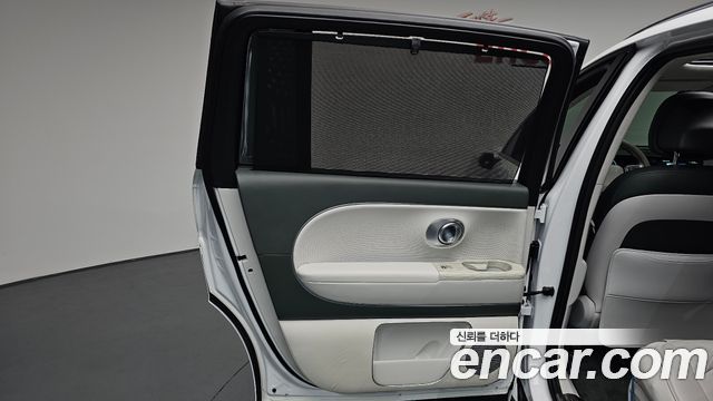 Hyundai Ioniq 9 Performance Type AWD 6-Seater Calligraphy 2025 — фото 25