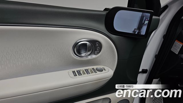 Hyundai Ioniq 9 Performance Type AWD 6-Seater Calligraphy 2025 — фото 40
