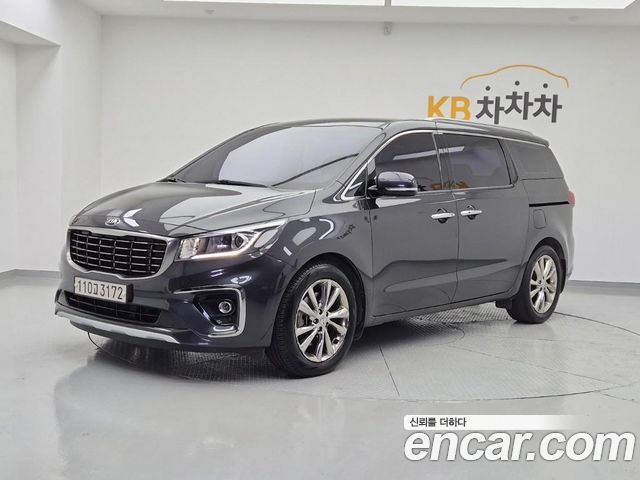 Kia Carnival 9-Seater Prstige