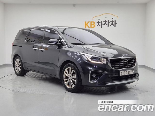 Kia Carnival 9-Seater Prstige 2019 — фото 2