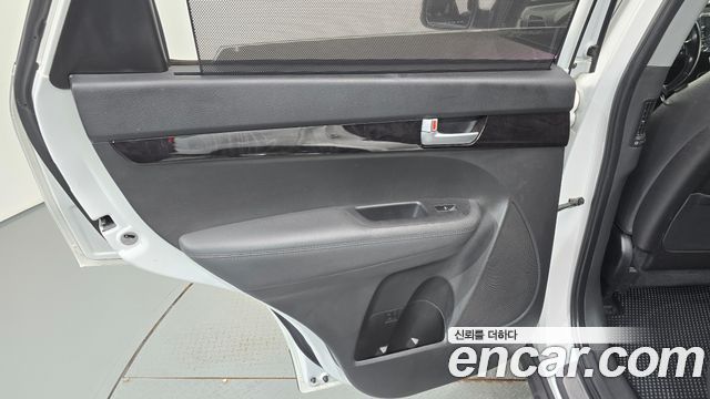 Kia Sorento R Diesel 2.0 4WD Prestige 2014 — фото 25