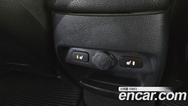 Kia Sorento R Diesel 2.0 4WD Prestige 2014 — фото 31