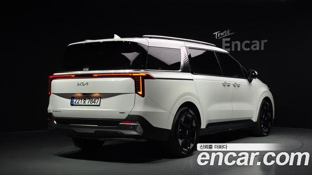Kia Carnival (IV) HEV 9seater Signature 2025 — фото 2