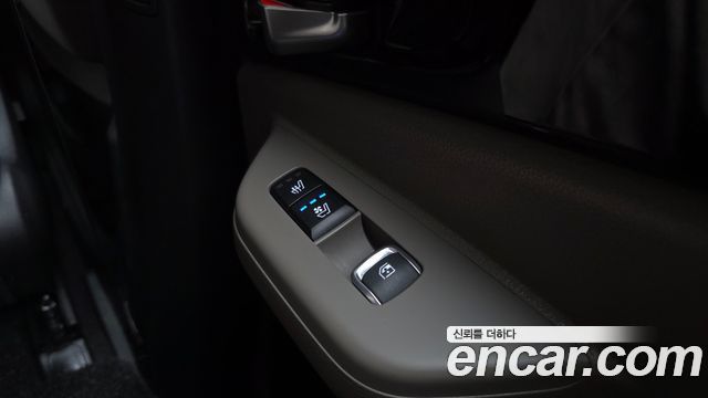 Kia Carnival (IV) HEV 9seater Signature 2025 — фото 19