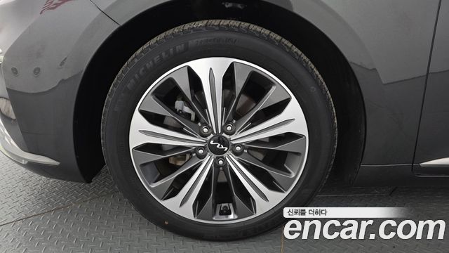 Kia K8 Hybrid Signature 2023 — фото 5