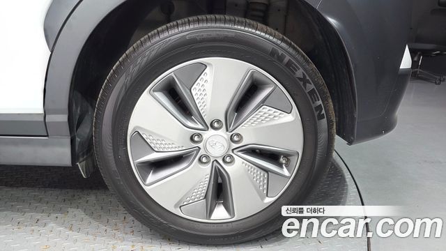 Hyundai Kona Electric Premium 2019 — фото 21