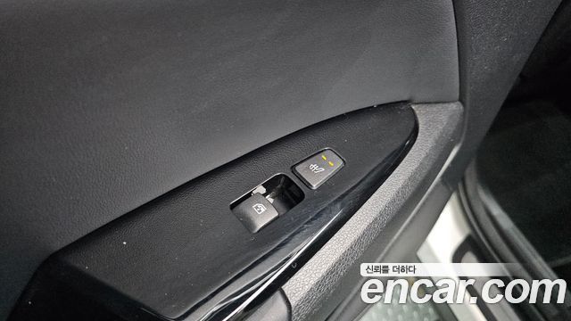 Kia Sportage (V) Gasoline 1.6 Turbo 2WD Signature 2023 — фото 31