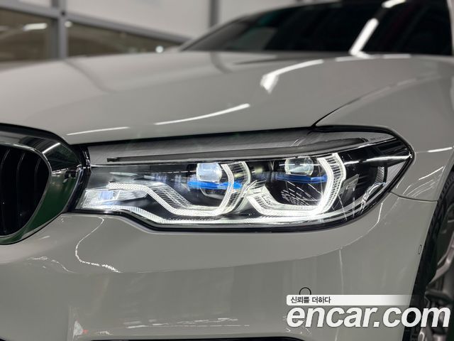 BMW 5 Series (G30) 520d xDrive M Sport Package Plus 2018 — фото 5