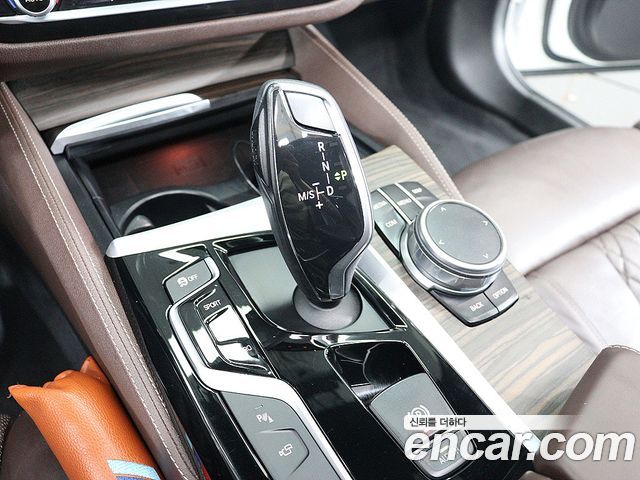 BMW 5 Series (G30) 520d xDrive M Sport Package Plus 2018 — фото 17