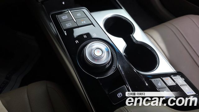 Kia K8 2.5 Gasoline 2WD Noblesse 2023 — фото 9