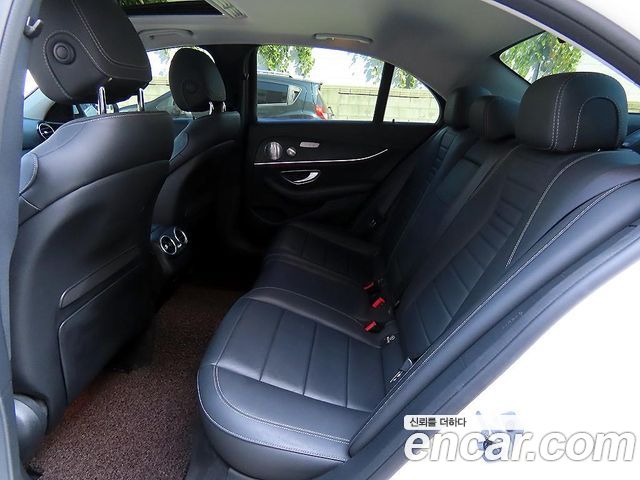 Mercedes-Benz E-Class (W213) E300 4MATIC Avnatgarde 2019 — фото 6