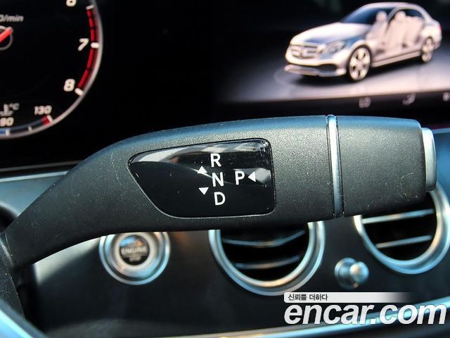 Mercedes-Benz E-Class (W213) E300 4MATIC Avnatgarde 2019 — фото 15