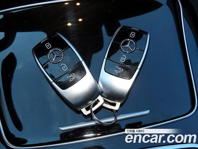 Mercedes-Benz E-Class (W213) E300 4MATIC Avnatgarde 2019 — фото 18