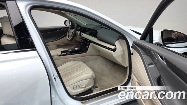Genesis G80 (RG3) Gasoline 2.5 Turbo AWD 2025 — фото 11