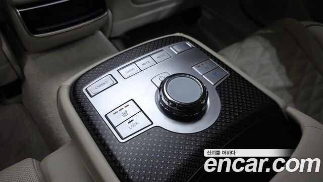 Genesis G80 (RG3) Gasoline 2.5 Turbo AWD 2025 — фото 19