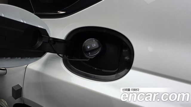 Genesis G80 (RG3) Gasoline 2.5 Turbo AWD 2025 — фото 38