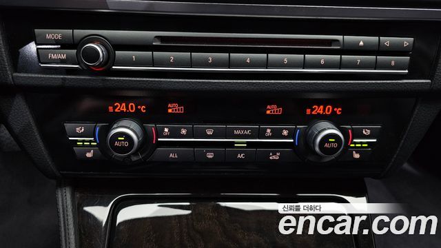 BMW 5 Series (F10) 528i 2013 — фото 18
