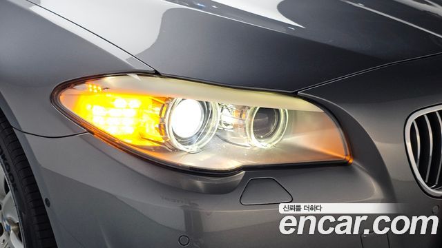 BMW 5 Series (F10) 528i 2013 — фото 22