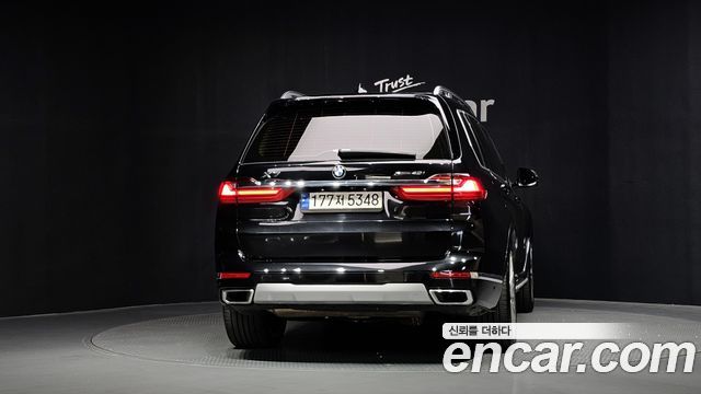 BMW X7 (G07) xDrive 40i Design Pure Excellence 6-Seater 2022 — фото 4