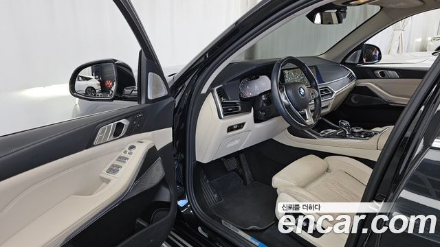 BMW X7 (G07) xDrive 40i Design Pure Excellence 6-Seater 2022 — фото 10