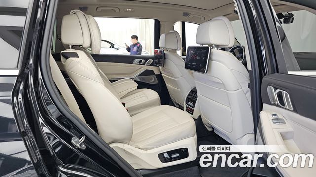 BMW X7 (G07) xDrive 40i Design Pure Excellence 6-Seater 2022 — фото 11
