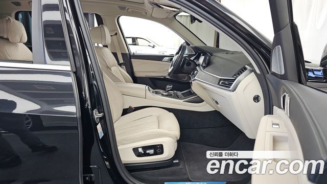 BMW X7 (G07) xDrive 40i Design Pure Excellence 6-Seater 2022 — фото 12