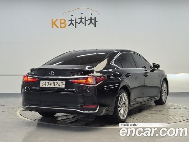 Lexus ES300h (VII) Luxury Plus 2020 — фото 3