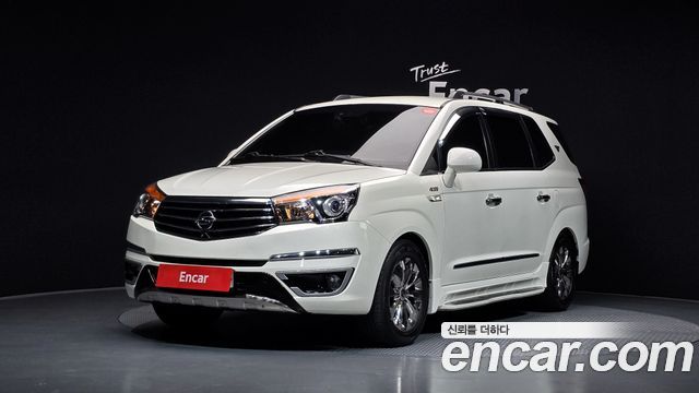 KG Mobility (SsangYong) Korando Turismo 4WD RX 9-seater 2017 — фото 1