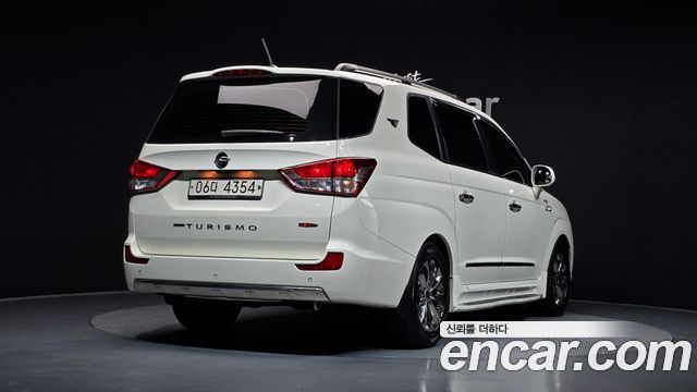 KG Mobility (SsangYong) Korando Turismo 4WD RX 9-seater 2017 — фото 2