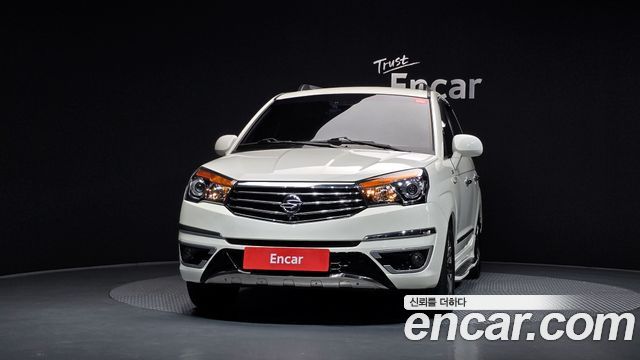 KG Mobility (SsangYong) Korando Turismo 4WD RX 9-seater 2017 — фото 3