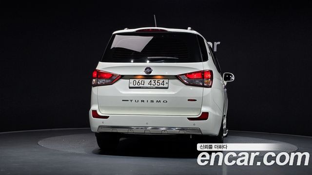 KG Mobility (SsangYong) Korando Turismo 4WD RX 9-seater 2017 — фото 4