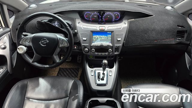KG Mobility (SsangYong) Korando Turismo 4WD RX 9-seater 2017 — фото 7