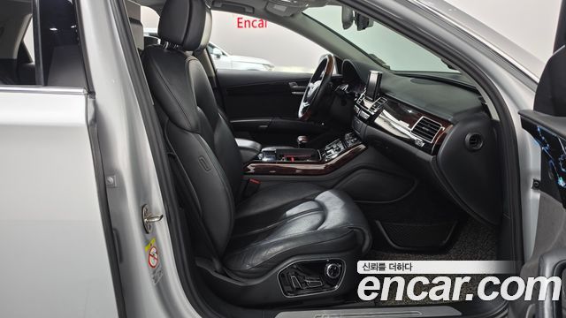 Audi A8 4.2 FSI Quattro LWB D4 2012 — фото 11