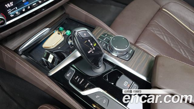 BMW 5 Series (G30) 530i xDrive M Sport Package Plus 2018 — фото 9