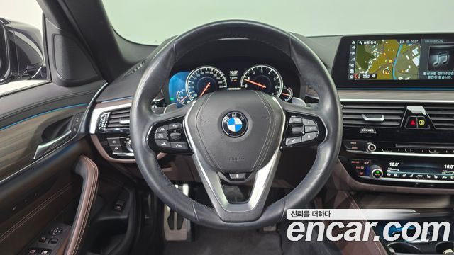 BMW 5 Series (G30) 530i xDrive M Sport Package Plus 2018 — фото 13