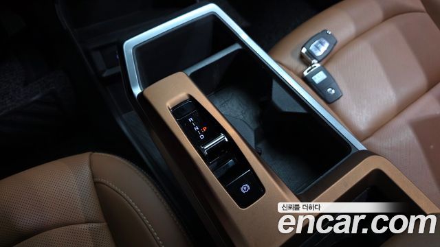 KG Mobility (SsangYong) Torres EVX E7 2024 — фото 9