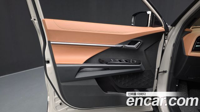 KG Mobility (SsangYong) Torres EVX E7 2024 — фото 24