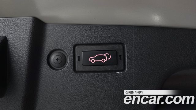 KG Mobility (SsangYong) Torres EVX E7 2024 — фото 27