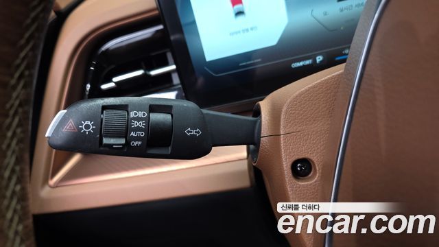 KG Mobility (SsangYong) Torres EVX E7 2024 — фото 35
